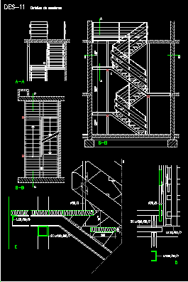 Escalera metalica de dos tramos