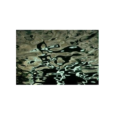 Reflejos Ondulantes de Agua