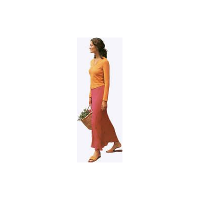 Mujer Caminando con Estilo