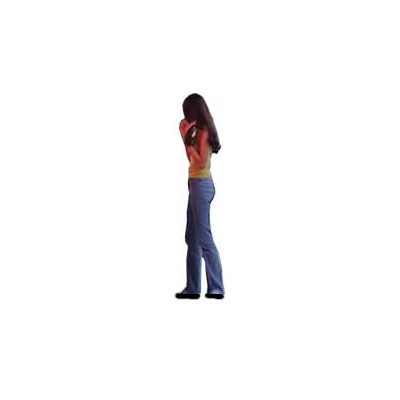 Ragazza casual in piedi